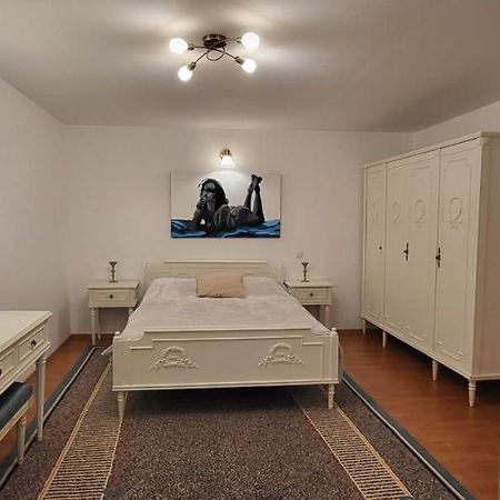Cotroceni Accommodations Upstairs Boekarest Buitenkant foto